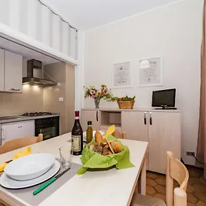 Apartment Emanuel
