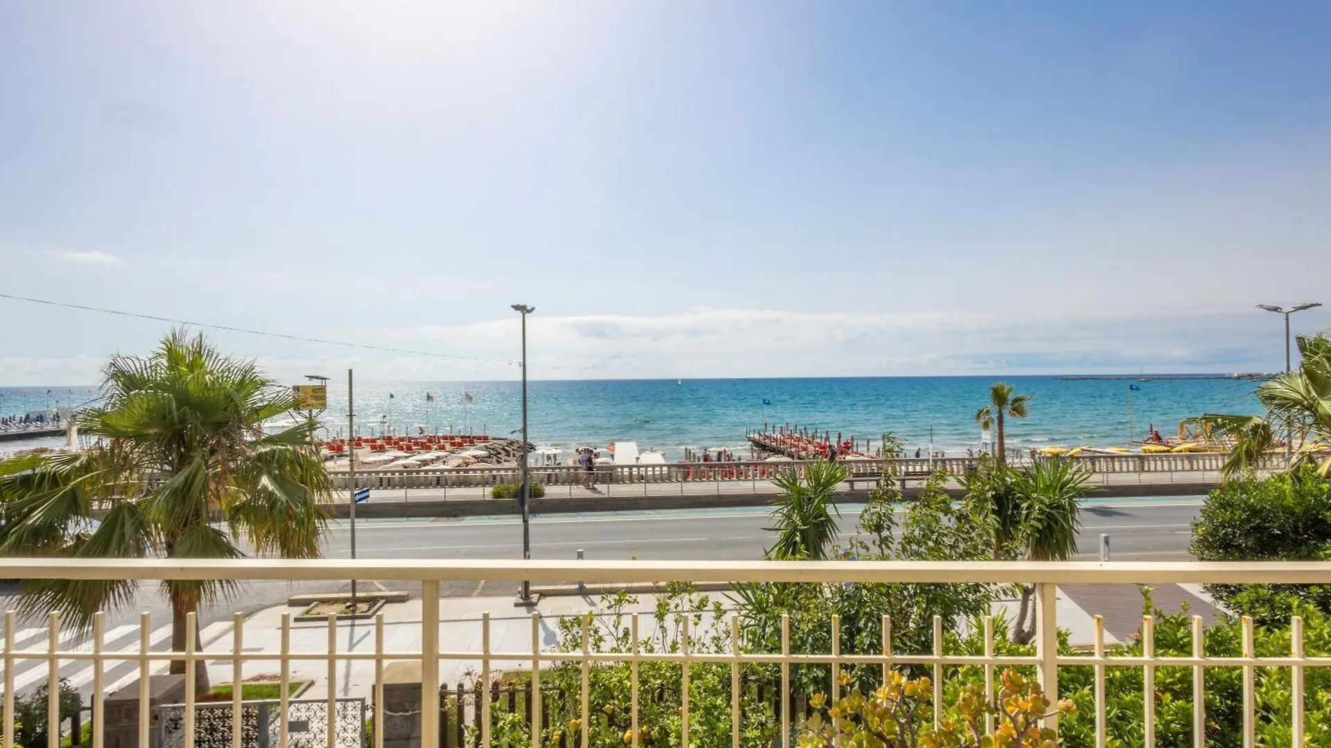 Seahouse Apartment Diano Marina