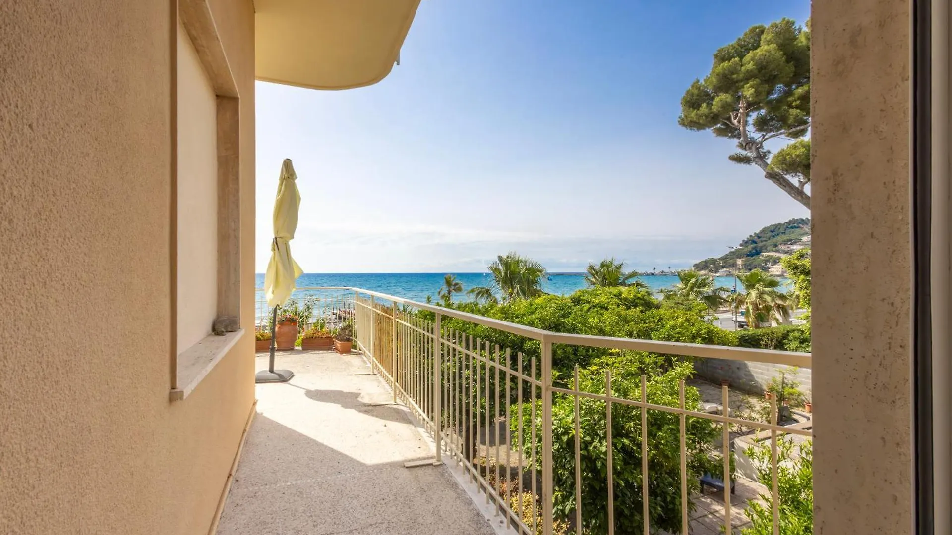 Seahouse Apartment Diano Marina